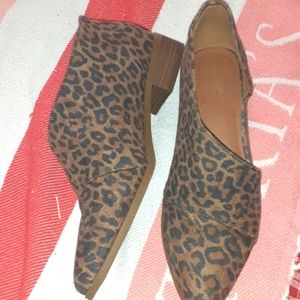 universal thread flats